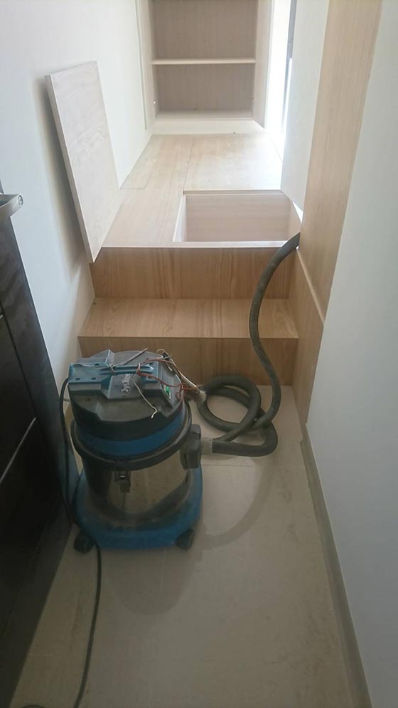 �s����������βM��